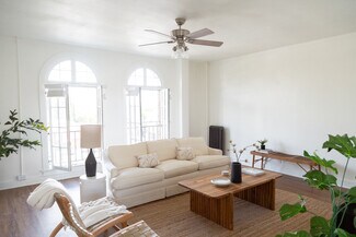 1245 Vine St, Los Angeles, CA 90038