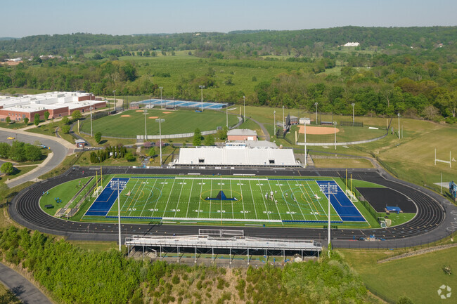 Tuscarora High School, Leesburg VA Rankings & Reviews - Homes.com