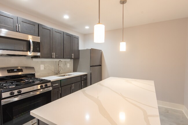 1903 Country Ln unit 1302, Ewing, NJ 08628 - photo 6