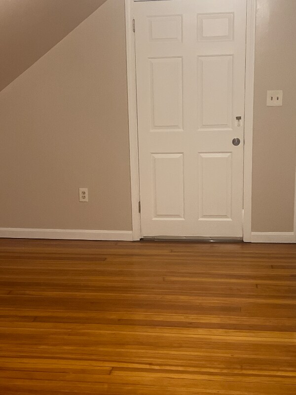 10 Osgood Ave, Lowell, MA 01850