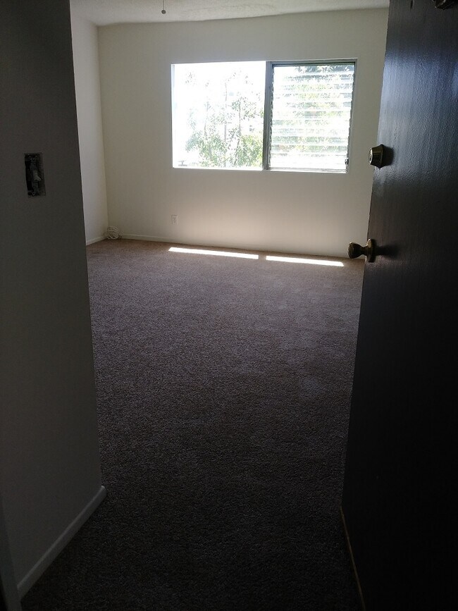 11290 Ohio Ave Unit 1, Los Angeles, CA 90025