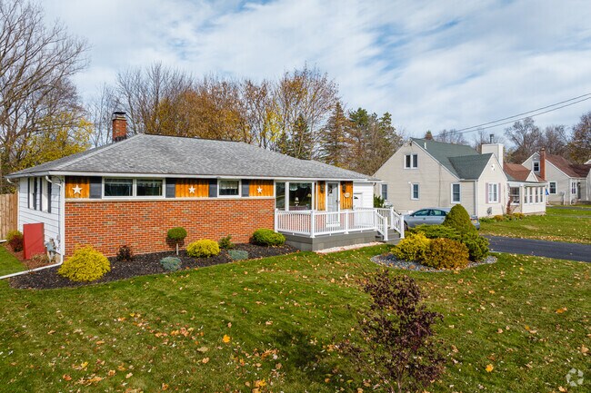 Ranch homes are a common home style in Alden