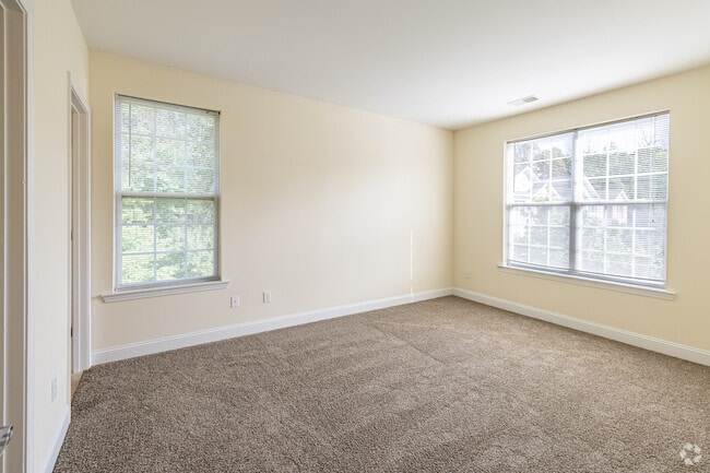 2BR, 2BA - 1,104SF - Hampton - Primary Bedroom