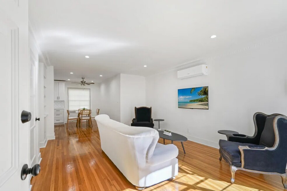 4707 Finley Ave unit 2, Los Angeles, CA 90027 - photo 1