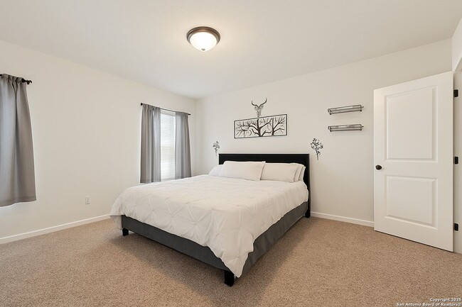 13822 Enzo Gate, San Antonio, TX 78253 - photo 6