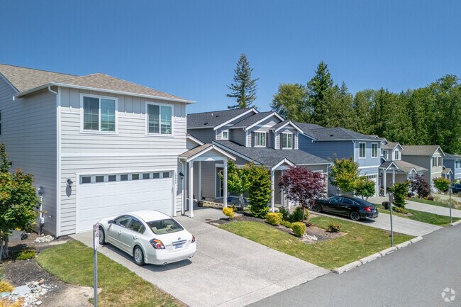 Picture yourself in one of these beautiful single-family Glenwood homes.