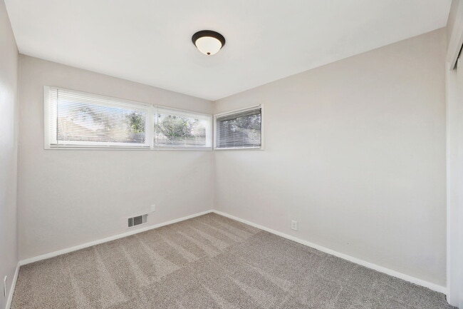 6020 N East Park View St, Park City, KS 67219 - photo 6