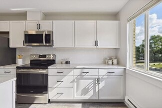 9840 Nicollet Ave S, Bloomington, MN 55420