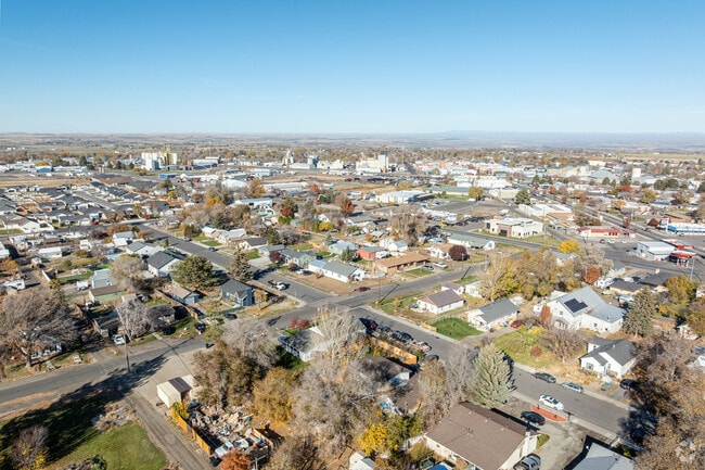 Homes in Buhl range from modest lots near town to acreage on the outskirts.
