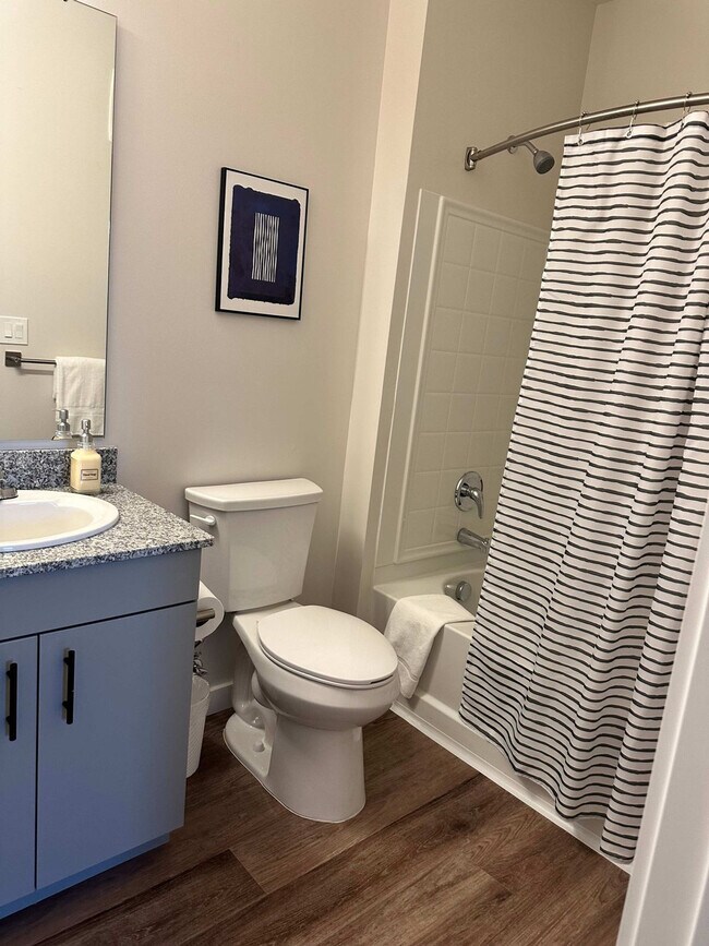 2746 Central Pkwy unit FL3-ID1261723P, Cincinnati, OH 45214 - photo 7