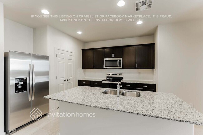 25204 W Chipman Rd, Buckeye, AZ 85326 - photo 5