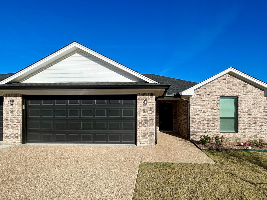 100 W Windmill Way, Waco, TX 76706 - photo 1