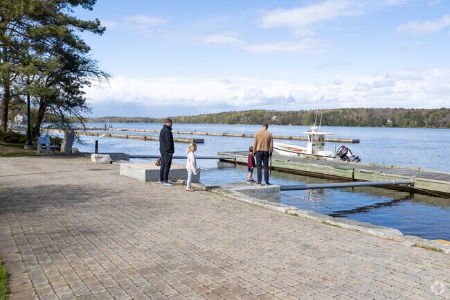 The large Waterfront Park is located along the historic district of Bath.