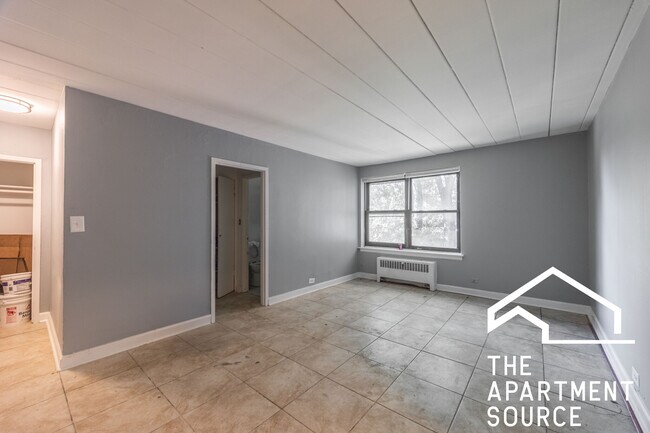 1360 W Touhy Ave unit 305, Chicago, IL 60626 - photo 3
