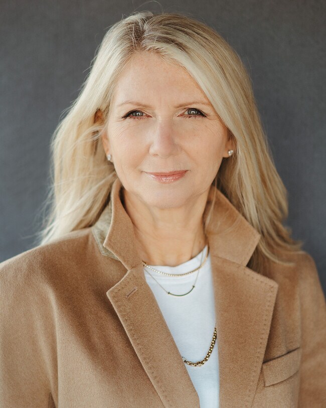 Claudia Mills