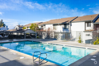 1782 D St, Hayward, CA 94541
