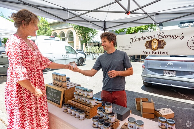 Nut butters a popular item at the Healdsburg Farmer's Market.