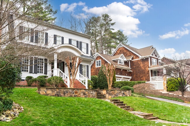 No two houses look the same in Sunset Hills neighborhood.