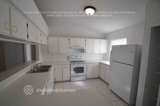 1803 Landside Dr, Valrico, FL 33594 - photo 3