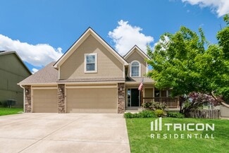 18404 Rock Ridge N, Smithville, MO 64089