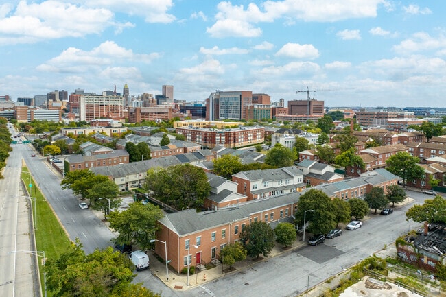 High-rises from the 1950s gave Lexington Terrace its name.