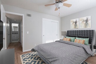 11020 Lamp St, Omaha, NE 68154