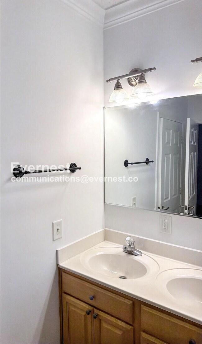 1805 S Mayflower Dr, Charleston, SC 29412 - photo 4