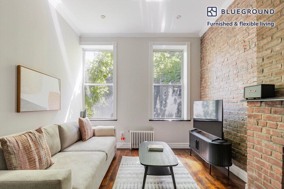 562 Hudson St unit FL2-ID1888, New York, NY 10014 - photo 1