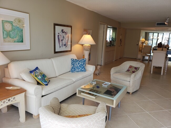 The Claridges unit 615, Palm Beach, FL 33480 - photo 4