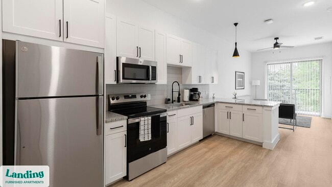 650 E Sycamore St unit 3211, Denton, TX 76201 - photo 4