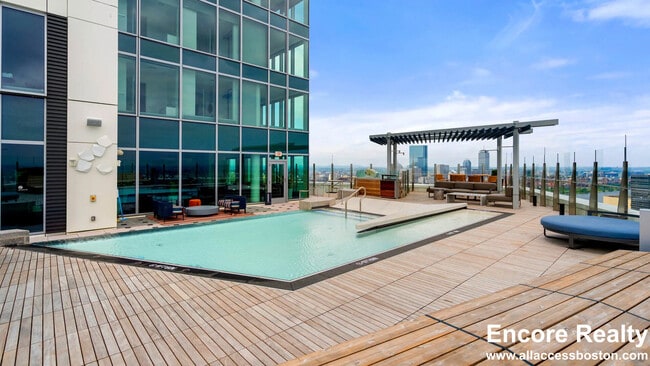 35 Lomasney Way unit 308, Boston, MA 02114 - photo 2