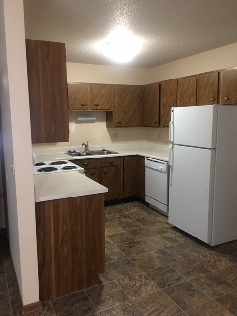 550 12th St NE, Valley City, ND 58072