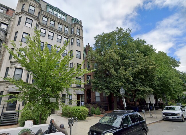 479 Commonwealth Ave unit 475-606, Boston, MA 02215 - photo 2