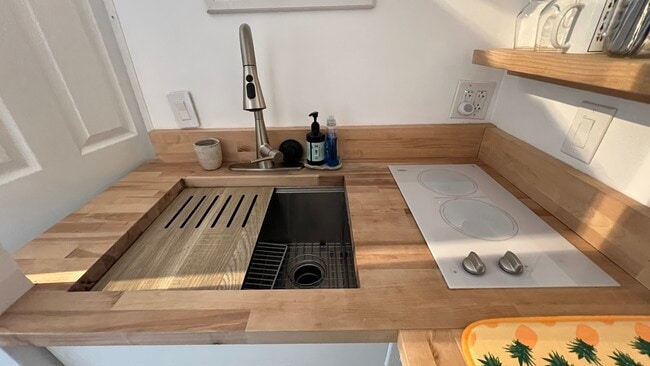 880 Commonwealth Ave, Los Angeles, CA 90291 - photo 5