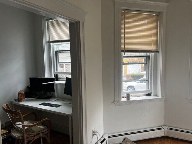 315 Harvard St unit 1, Cambridge, MA 02139 - photo 4