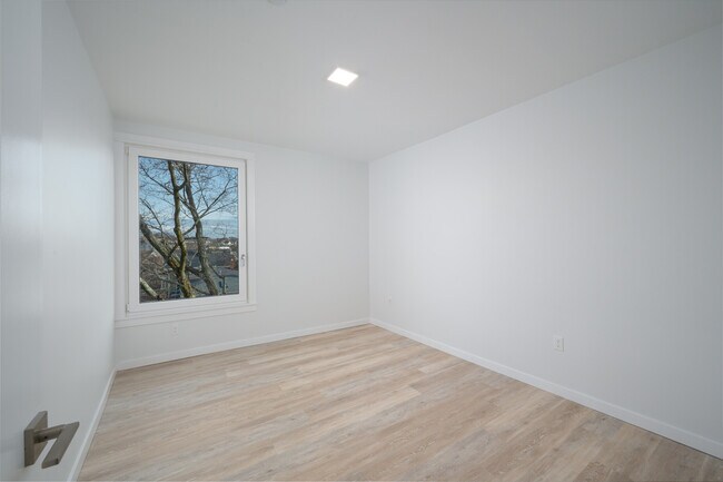 205 Beacon St unit 403, Somerville, MA 02143 - photo 7