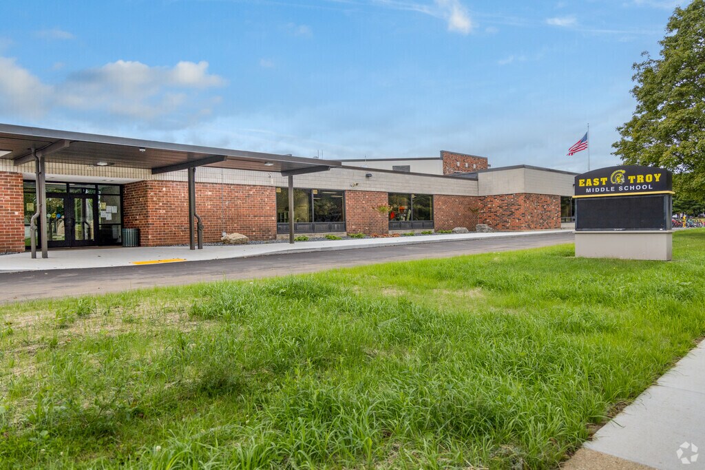 East Troy Middle School is part of East Troy Community School District.