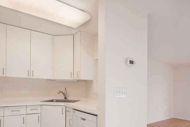 Concord Crossing, Concord, MA 01742 - photo 3