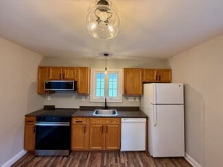 46 High St Unit Floor 2, South Glastonbury, CT 06073