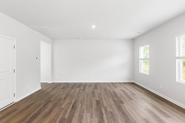 1082 Hanson Dr, Leland, NC 28451 - photo 4