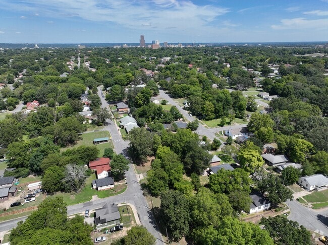 Near downtown Little Rock lies the small residential neighborhood of South End.