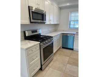 166 Lake Shore Rd Unit 1, Boston, MA 02135