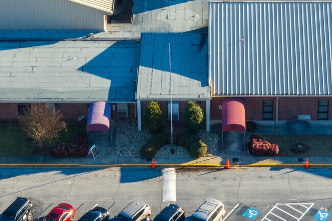 Hickory Tavern Elementary/Middle School 3