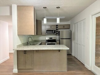 1200 Trillium Cir, Raleigh, NC 27606