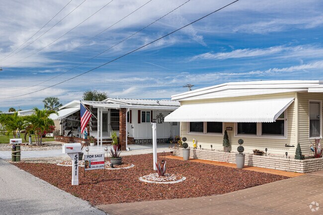 Manufactured mobile homes remain a popular housing option throughout  North Fort Myers.