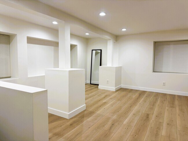 168 Westwood Dr unit Lower unit, San Francisco, CA 94112 - photo 5