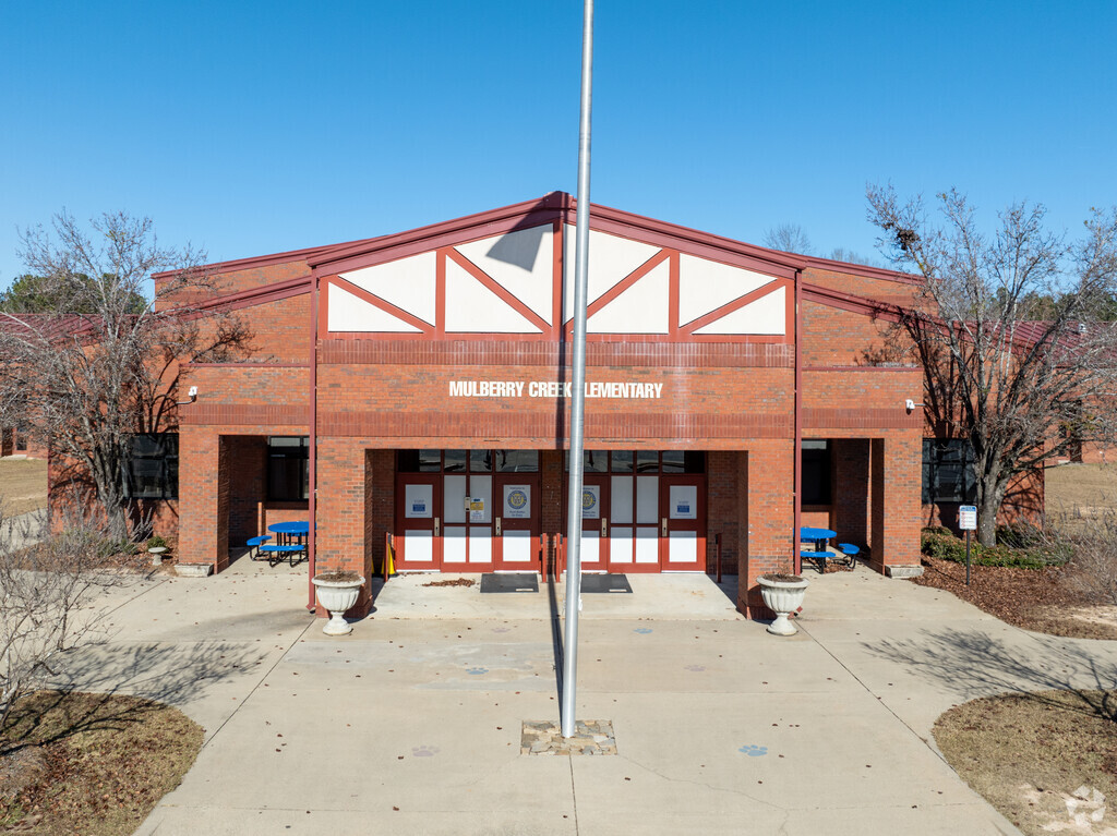 Mulberry Creek Elementary School has an overall Niche grade of B+.