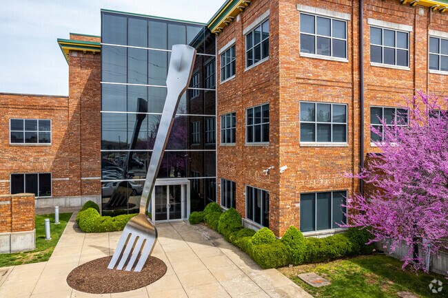 The World’s Largest Fork adds whimsy to Parkcrest’s office district.