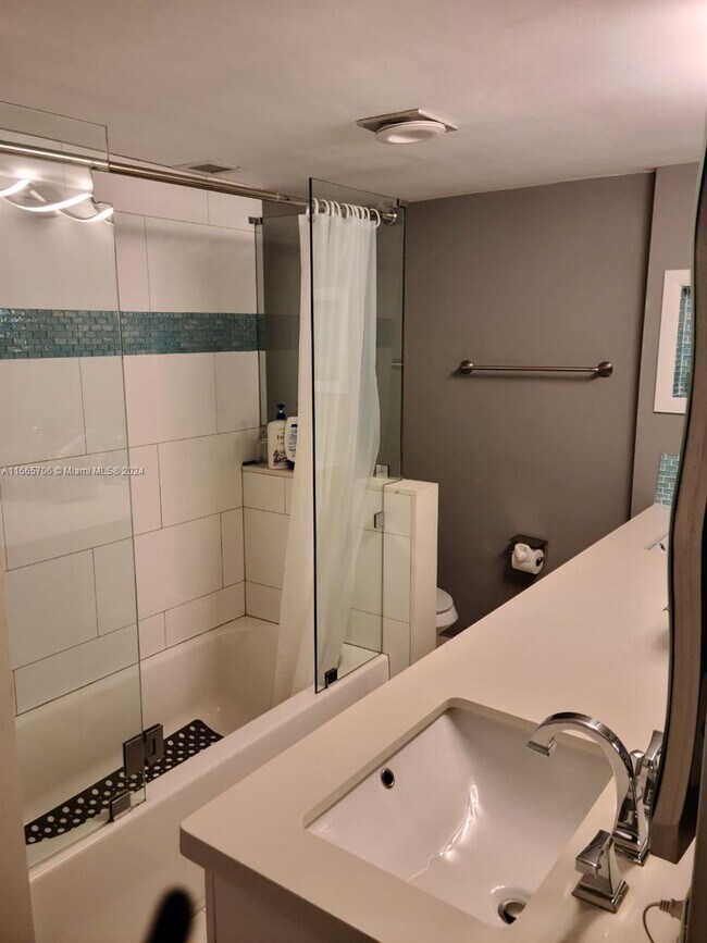 2000 S Ocean Dr unit 1202, Hallandale Beach, FL 33009 - photo 6