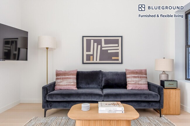 230 W 72nd St unit FL3-ID1300, New York, NY 10023 - photo 2